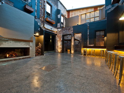 Royal Hotel Queanbeyan - Accommodation ACT 2