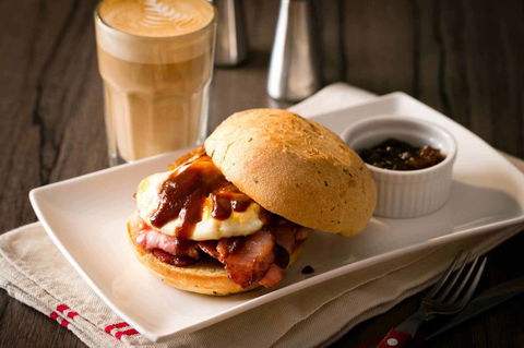 The Coffee Club - Mount Gravatt - Accommodation ACT 0
