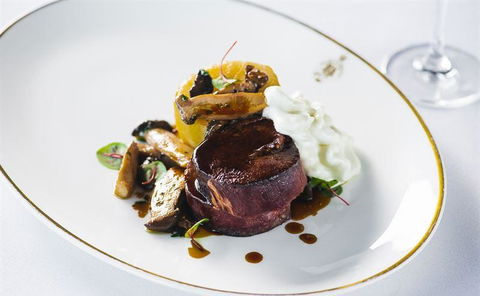 SJ's Brasserie - Accommodation ACT 3
