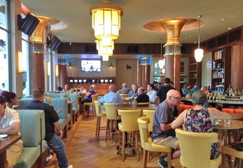 Apollo Bay Wine Bar & Coffee Shop - Accommodation ACT 6