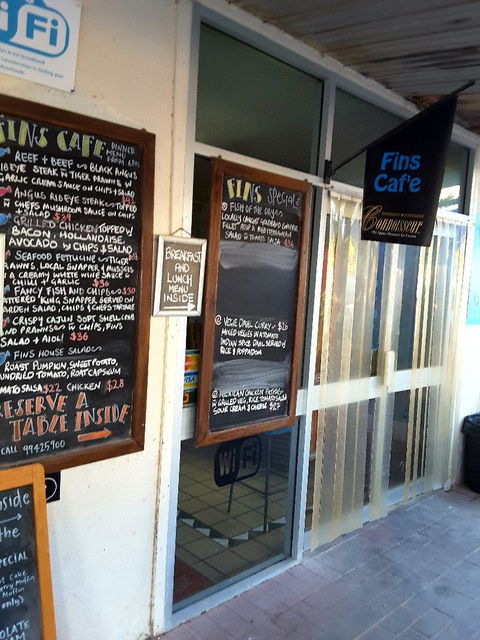 Fins Cafe - Accommodation ACT 4