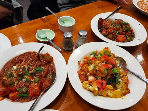 Aman Indian Restaurant - Accommodation ACT 0