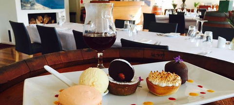 Flutes Restaurant - Accommodation ACT 2