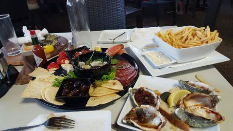 Oyster Bar Darwin - Accommodation ACT 0