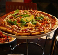 Oz Napoli Pizza Pasta Restaurant - Accommodation ACT