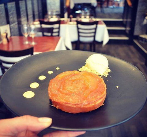 A La Bouffe Bar & Bistro - Accommodation ACT 11