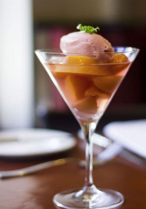 A La Bouffe Bar & Bistro - Accommodation ACT 21