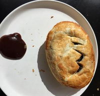 Devil's Den Cafe and Takeaway - Accommodation ACT