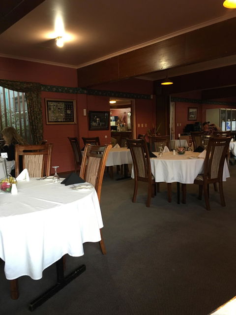 Maloneys Restaurant - Accommodation ACT 11