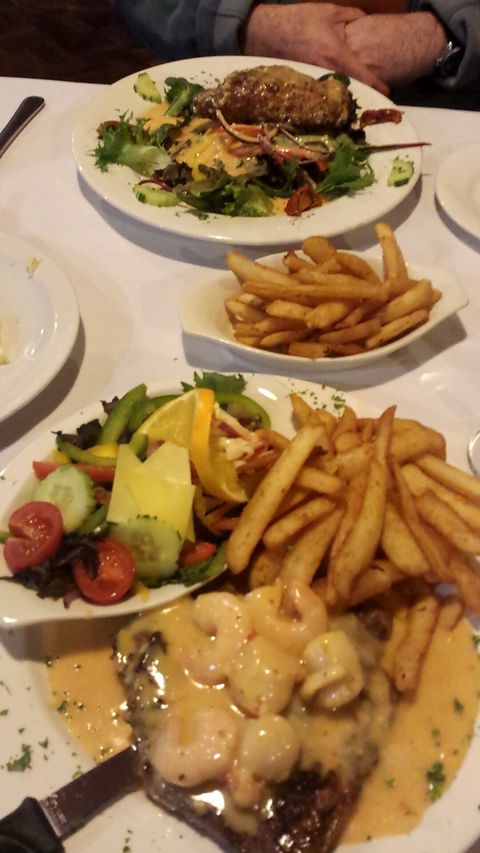 Maloneys Restaurant - Accommodation ACT 7
