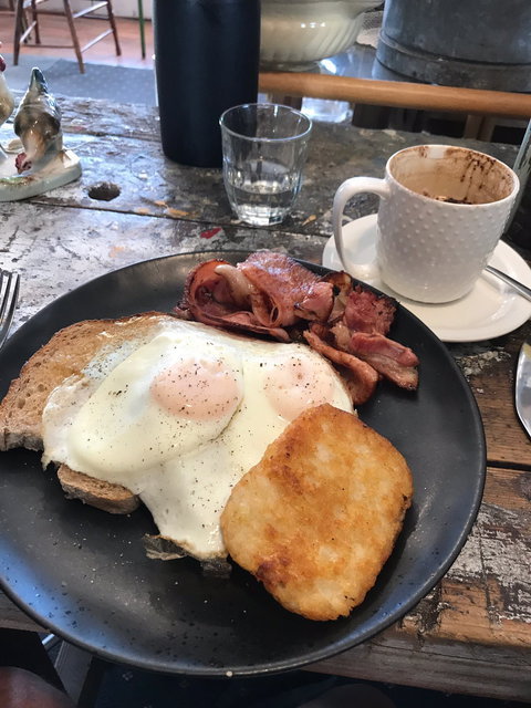 The Lifebuoy Cafe & Quail Street Emporium - Accommodation ACT 3