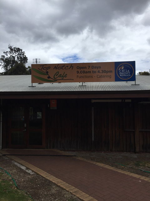 Top Notch Cafe - Accommodation ACT 4