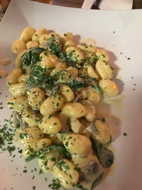 Amore - Accommodation ACT 9