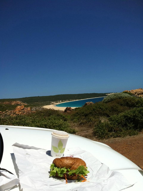 Cave's Park Store - Accommodation ACT 6