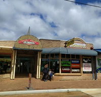 Golden Wattle Cafe Bakery - Accommodation ACT