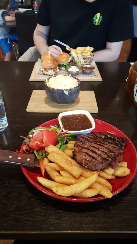 Angus & Co. - Accommodation ACT 1