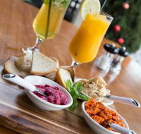 2 Cuz Cafe - Accommodation ACT