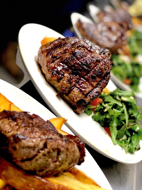 The Avenue Cafe & Restaurant - Accommodation ACT 3