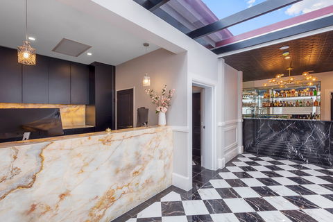 Holiday Inn Stes Parramatta Mar - Accommodation ACT 2