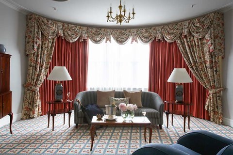 The Hotel Windsor - Accommodation ACT 10