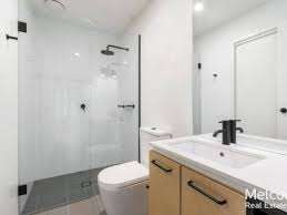 Saint Domain Serviced Apartments - Accommodation ACT 7