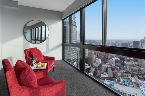 Meriton Suites Kent Street - Accommodation ACT 15