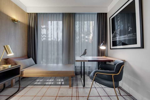 Vibe Hotel Sydney Darling Harbour - Accommodation ACT 4