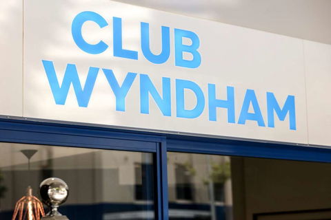 Club Wyndham Sydney, Trademark Collection - Accommodation ACT 8