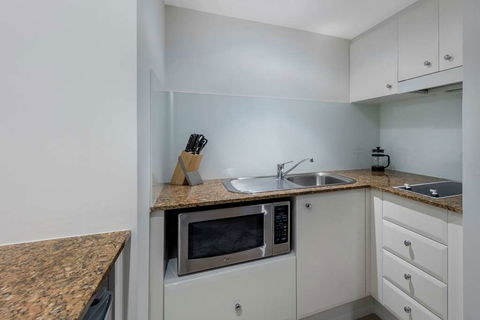 Club Wyndham Sydney, Trademark Collection - Accommodation ACT 13