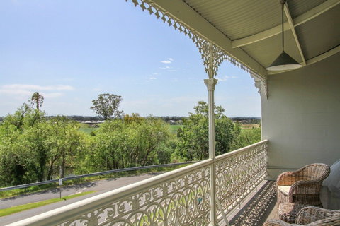 The Riversleigh - Accommodation ACT 14