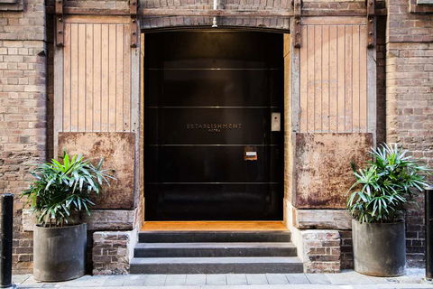 Establishment Hotel - Accommodation ACT 1