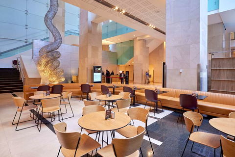 Hilton Sydney - Accommodation ACT 3