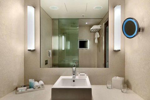Hilton Sydney - Accommodation ACT 6