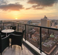 Meriton Suites Pitt Street - Accommodation ACT