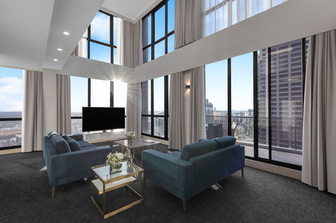 Meriton Suites Pitt Street - Accommodation ACT 1