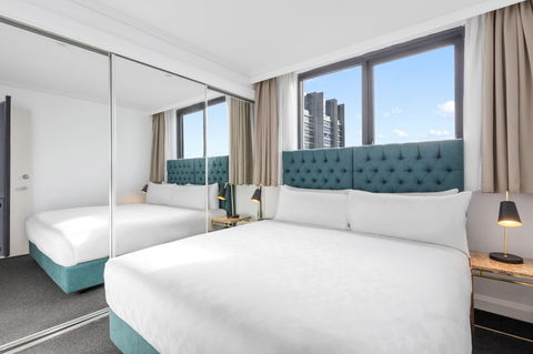 Meriton Suites Pitt Street - Accommodation ACT 15