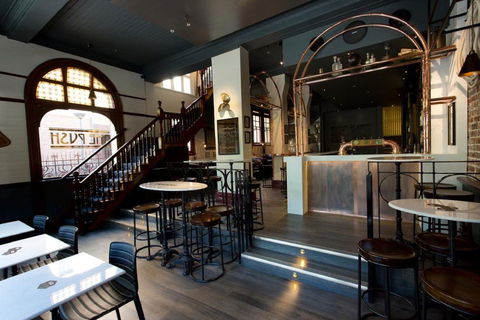The Russell Hotel - Accommodation ACT 2