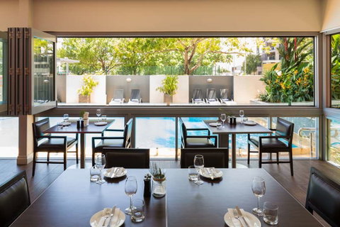 H on Smith Hotel - Accommodation ACT 10