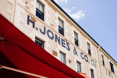 The Henry Jones Art Hotel - Accommodation ACT 0