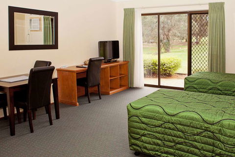 Comfort Inn & Suites Riverland - Accommodation ACT 2