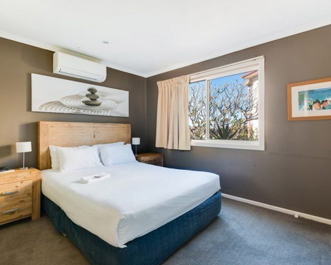 Aqualuna Beach Resort - Accommodation ACT 2