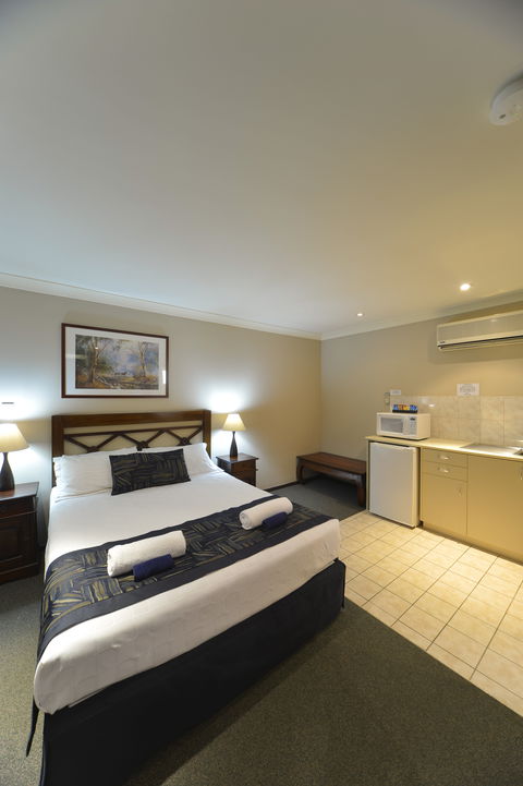 Wattle Grove Motel - Accommodation ACT 2