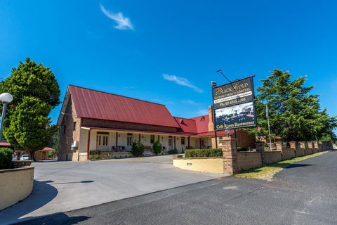 Black Gold Country Cabins And Motel - Accommodation ACT 1