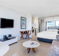 Meriton Suites Broadbeach - Accommodation ACT