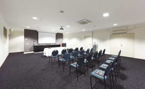 Ibis Styles Canberra - Accommodation ACT 14