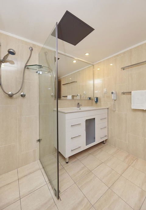 Ibis Styles Canberra - Accommodation ACT 19