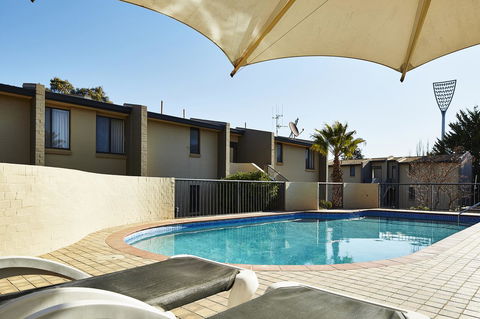 Manuka Park Serviced Apartments - Accommodation ACT 4
