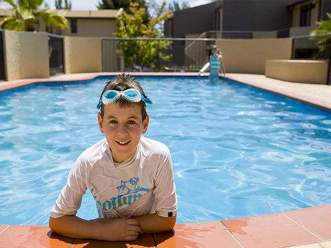 Manuka Park Serviced Apartments - Accommodation ACT 8