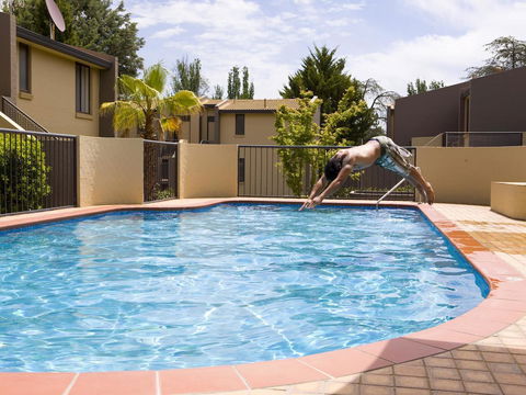 Manuka Park Serviced Apartments - Accommodation ACT 16