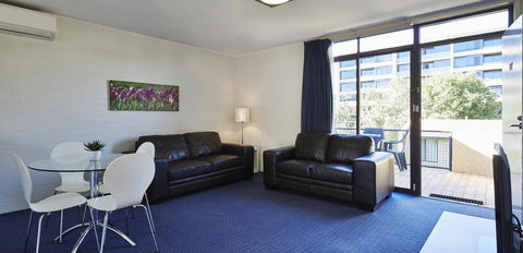 Manuka Park Serviced Apartments - Accommodation ACT 35